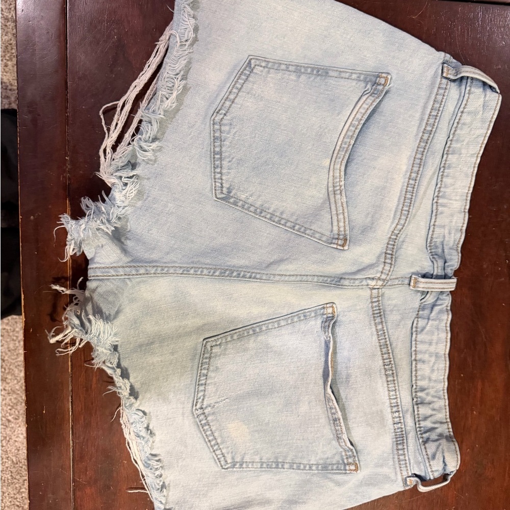 Wild Fable Light Blue Ripped Jean Shorts - Picture 3 of 3